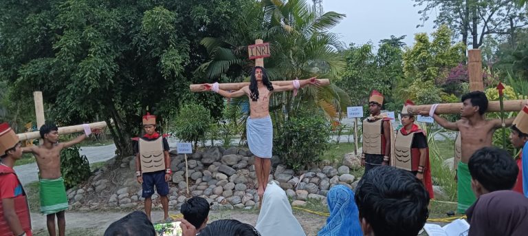 Salesian Communities Commemorate Good Friday with Solemn Way of the Cross