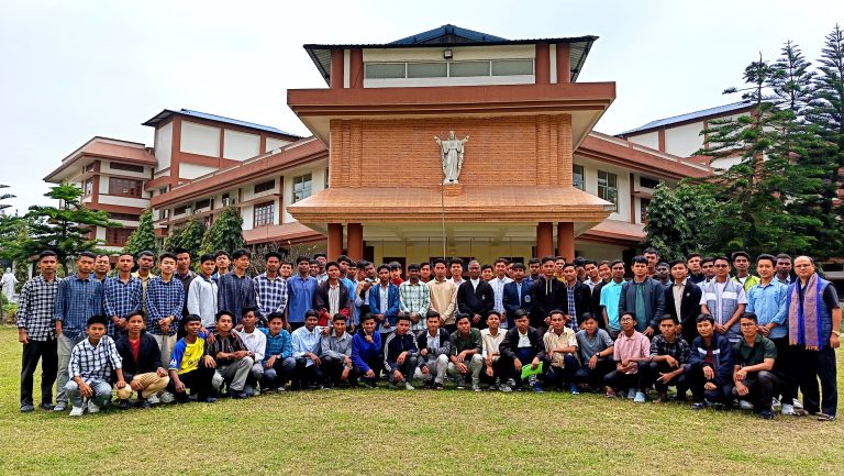 Pre-novices at Sirajuli