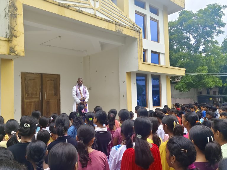 Bishop Michael Akasius Toppo Visits Don Bosco School, Bhooteachang
