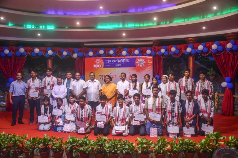 DBI Felicitates Kharghuli & Joypur Toppers