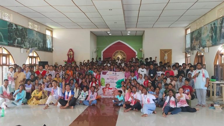 Jesus Youth Retreat Brings Inner Healing to Hundreds at Don Bosco Church, Bhooteachang