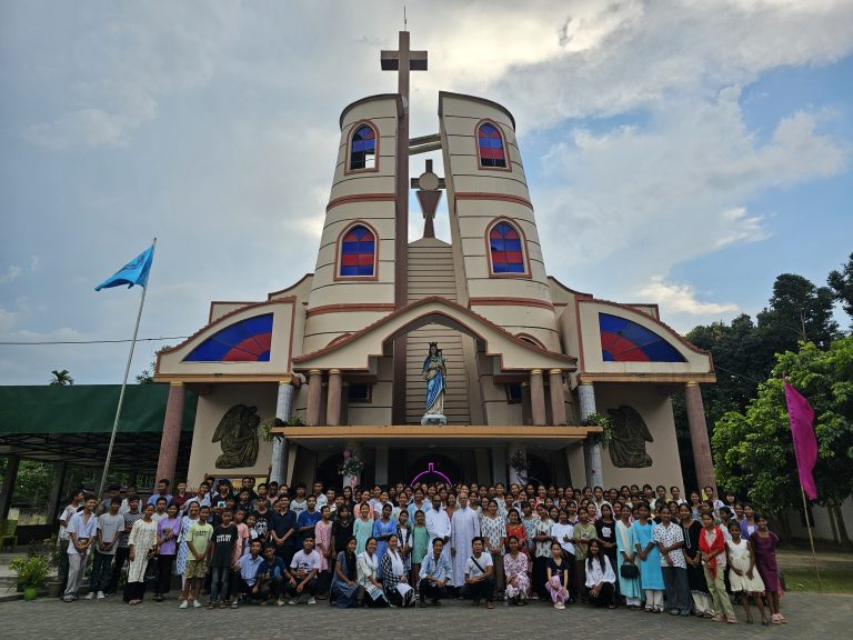 YOUTH RETREAT 251