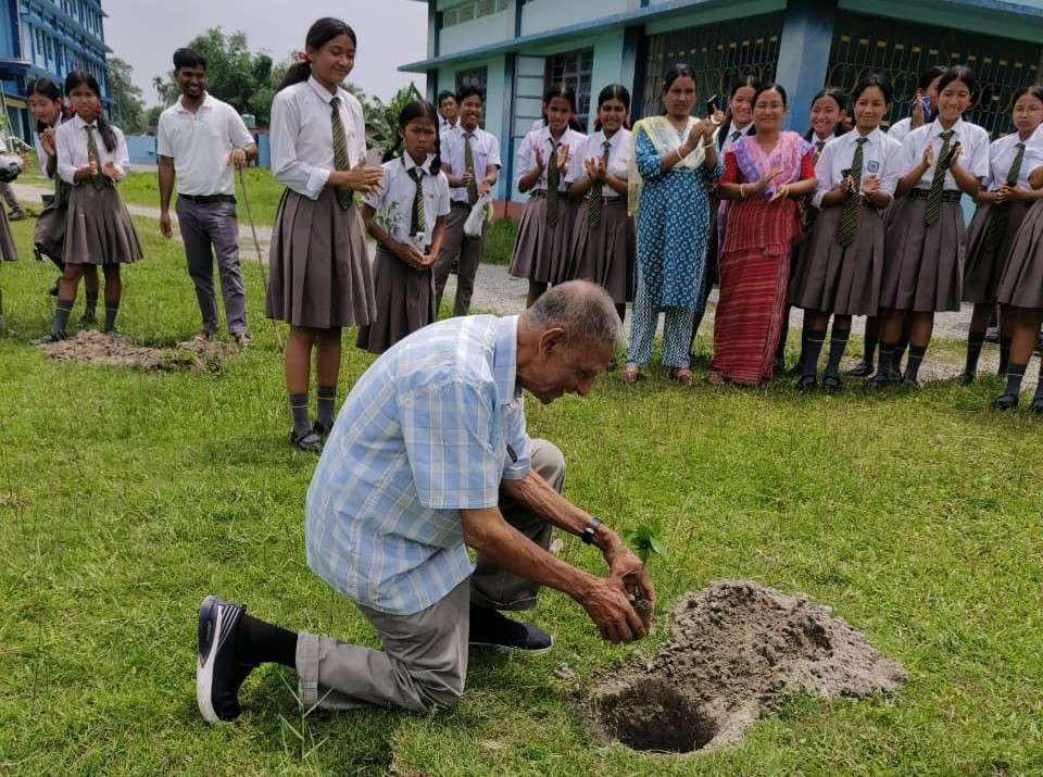 DBS Ramfalbil Celebrates World Environment Day with Tree Plantation and Reels Competition