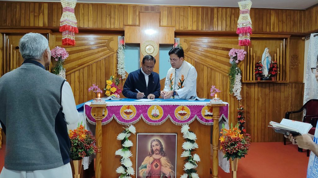 Installation of Fr KJ Thomas SDB