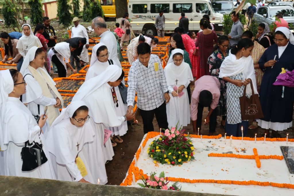 All Soul’s Day at Uzanbazar