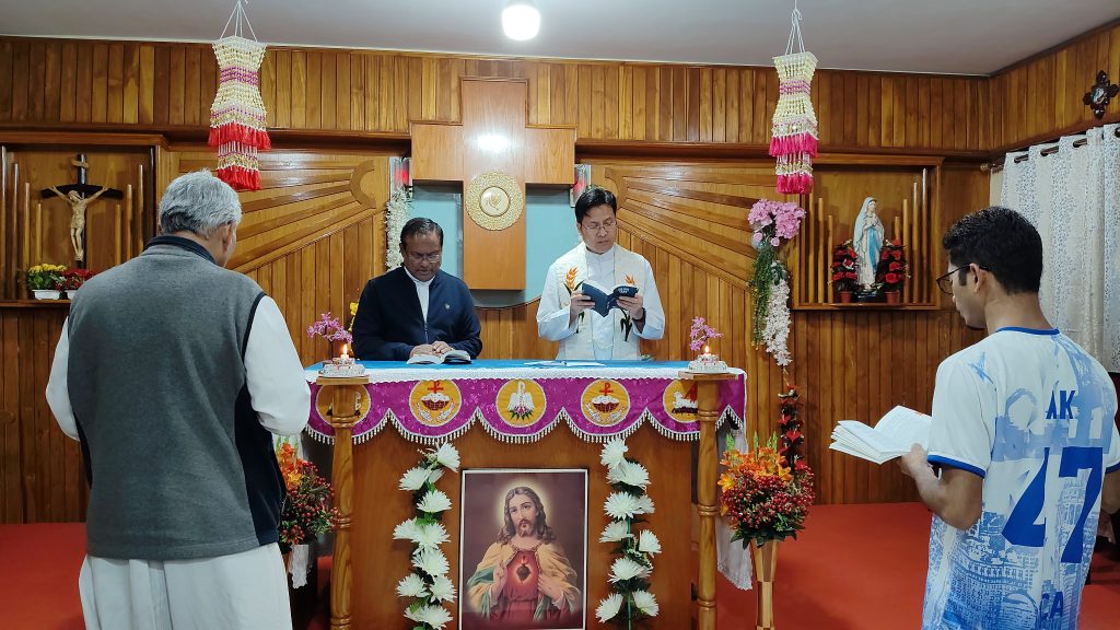 Installation of Fr KJ Thomas SDB