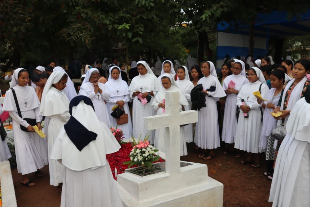 All Soul’s Day at Uzanbazar