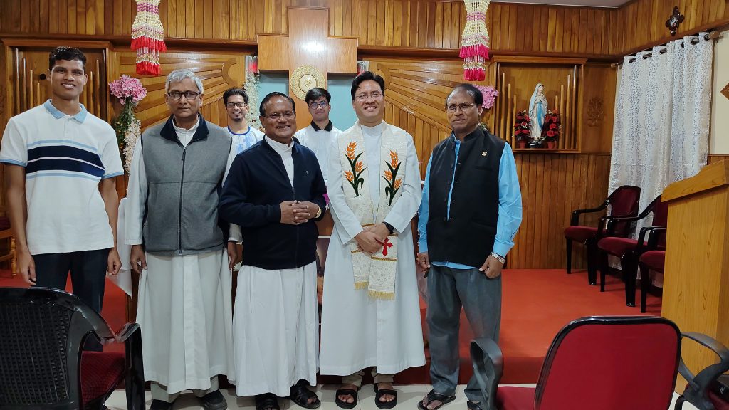 Installation of Fr KJ Thomas SDB