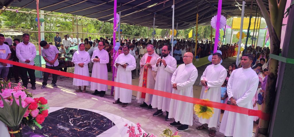 Chapel Blessing at Doomni